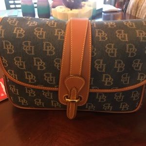 Dooney and Bourke brand new purse